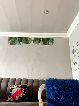 Snapshot of DiamondGoddes chatting on 11/28/25, 09:34 DiamondGoddes online show from 11/28/25, 09:34