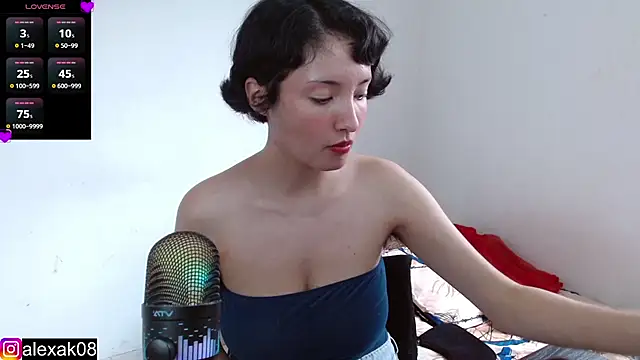 alexaa08 online show from 02/20/25, 04:46