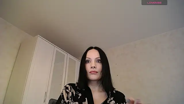 Devil Goddess online show from 11/28/25, 01:14