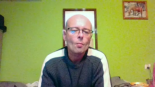 Tiger202441 online show from 05/15/26, 07:10