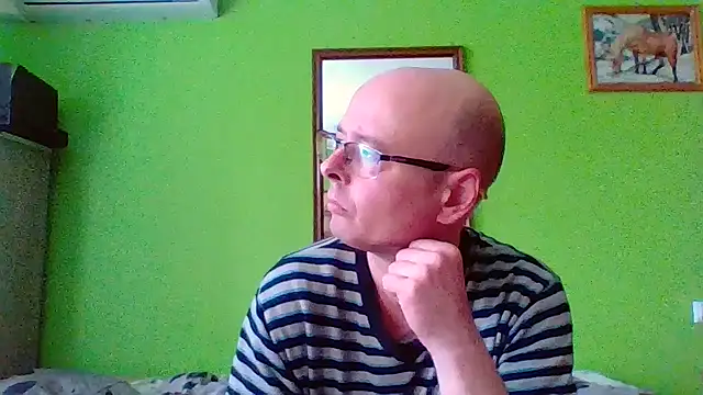 Tiger202441 online show from 05/17/26, 12:23