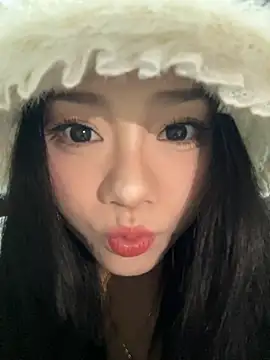 Snapshot of Asia-Melody chatting on 02/25/25, 12:03 Asia-Melody online show from 02/25/25, 12:03