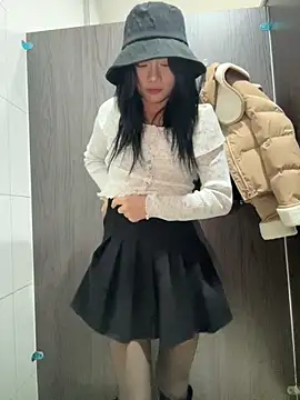 Snapshot of Asia-Melody chatting on 03/13/25, 06:37 Asia-Melody online show from 03/13/25, 06:37