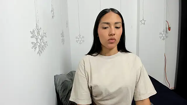 monse 02 online show from 12/15/25, 12:53