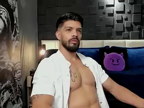 Snapshot of DannSaenz chatting on 01/26/25, 12:22 DannSaenz online show from 01/26/25, 12:22