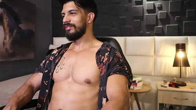 Snapshot of DannSaenz chatting on 02/15/25, 12:15 DannSaenz online show from 02/15/25, 12:15