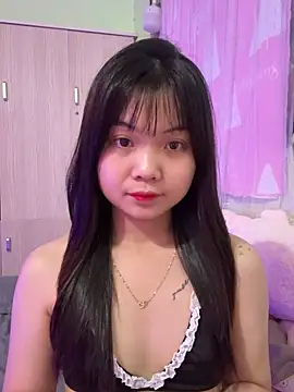 Maeve2k5 online show from 10/27/25, 11:03