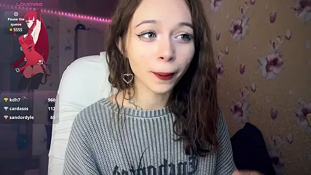 Snapshot of _SofiaBrown chatting on 12/24/24, 08:27 SofiaBrown online show from 12/24/24, 08:27