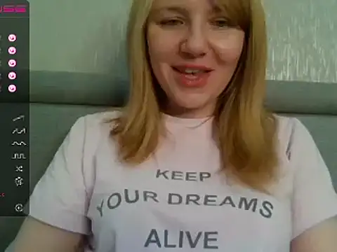 urbadkitty online show from 01/22/25, 09:02