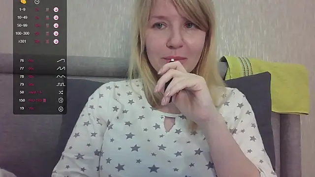 urbadkitty online show from 10/22/25, 07:08