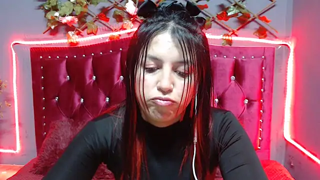 Melani cute02 online show from 02/06/25, 07:13