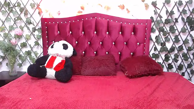 Melani cute02 online show from 02/20/25, 02:40