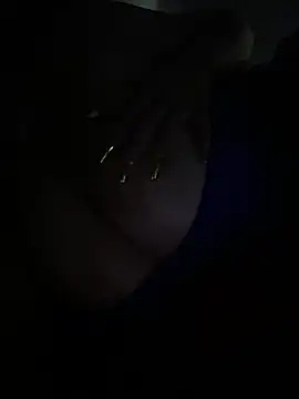 RoxiRedXXX online show from 05/02/26, 06:18