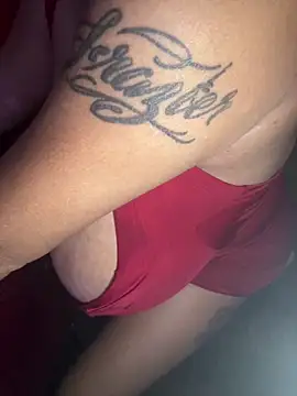 RoxiRedXXX online show from 05/16/26, 06:43