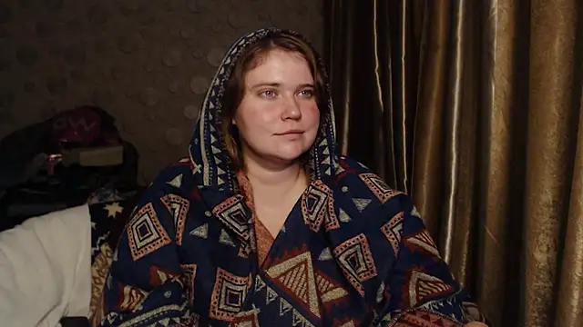 Snapshot of daisy_low chatting on 02/23/25, 04:13 daisy low online show from 02/23/25, 04:13