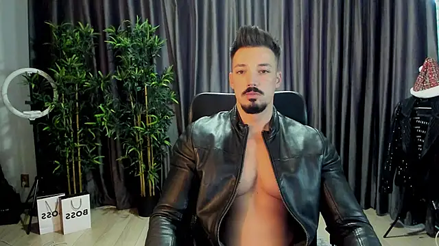 Snapshot of HaydenSpearss chatting on 11/25/25, 08:03 HaydenSpearss online show from 11/25/25, 08:03