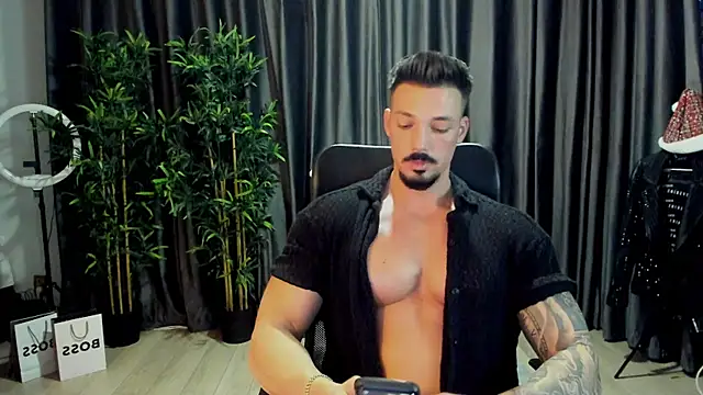 Snapshot of HaydenSpearss chatting on 11/26/25, 02:40 HaydenSpearss online show from 11/26/25, 02:40