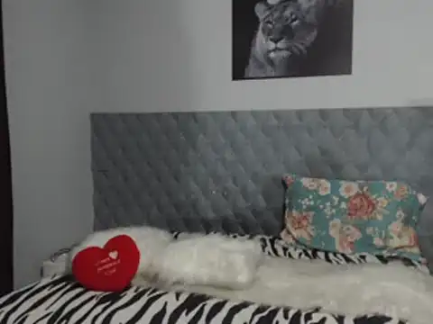 Snapshot of Sarahmonesexy chatting on 02/19/25, 11:46 Sarahmonesexy online show from 02/19/25, 11:46