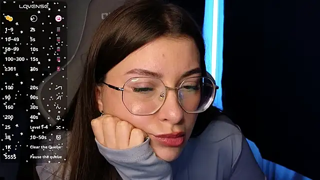 Snapshot of EuphoriaHaily chatting on 01/30/25, 12:27 EuphoriaHaily online show from 01/30/25, 12:27