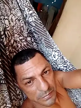 Snapshot of simulador69 chatting on 11/04/25, 06:29 simulador69 online show from 11/04/25, 06:29