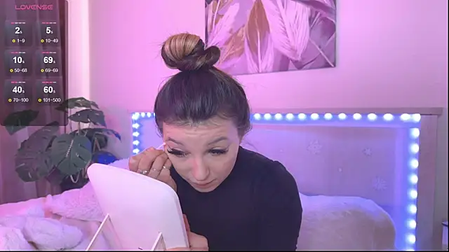 Veronica leal online show from 03/26/26, 08:20