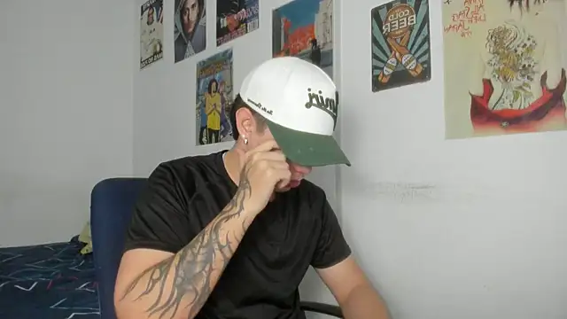 Snapshot of nathan_x1 chatting on 11/13/25, 08:19 nathan x1 online show from 11/13/25, 08:19