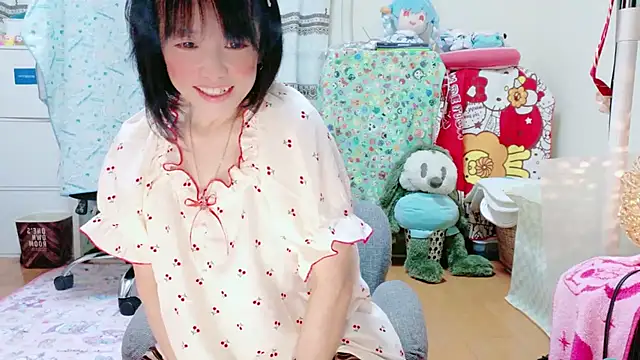 renapiyon8182 online show from 03/21/25, 07:35