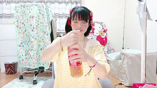 renapiyon8182 online show from 07/01/26, 02:46