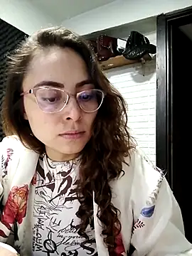 Snapshot of rossmexicana_x chatting on 11/12/25, 11:14 rossmexicana x online show from 11/12/25, 11:14