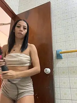 Lina10 online show from 03/30/26, 07:37