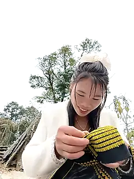 Snapshot of Wet_pussyxx chatting on 12/03/25, 08:00 Wet pussyxx online show from 12/03/25, 08:00