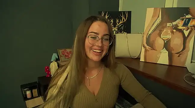 luxie milady online show from 12/23/24, 03:12