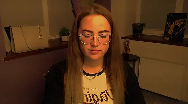 luxie milady online show from 12/30/24, 03:24