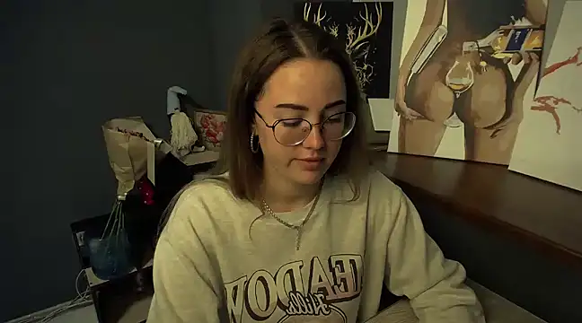 luxie milady online show from 02/11/25, 04:46