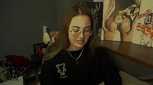 luxie milady online show from 02/21/25, 04:59