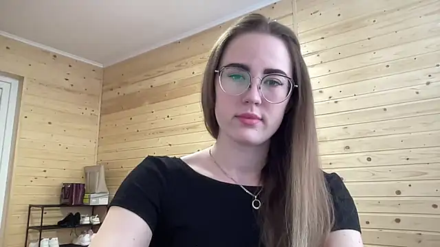Snapshot of luxie_milady chatting on 05/22/26, 11:16 luxie milady online show from 05/22/26, 11:16