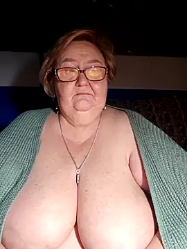 Awn290668 online show from 09/15/25, 05:35