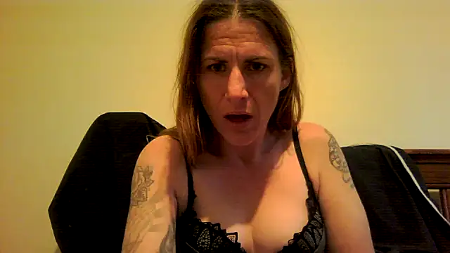 Steff8u online show from 12/03/25, 08:40