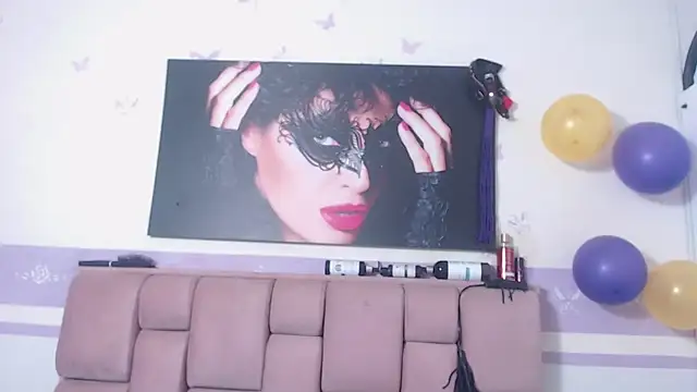 Snapshot of RoxetteMature chatting on 10/11/25, 11:53 RoxetteMature online show from 10/11/25, 11:53