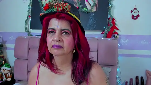 Snapshot of RoxetteMature chatting on 12/21/25, 12:23 RoxetteMature online show from 12/21/25, 12:23