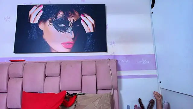 Snapshot of RoxetteMature chatting on 02/06/26, 11:57 RoxetteMature online show from 02/06/26, 11:57