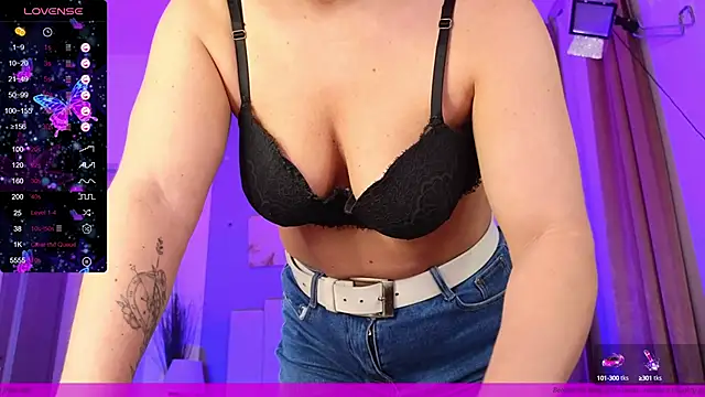 EVAshinyGIRL online show from 12/27/24, 04:54