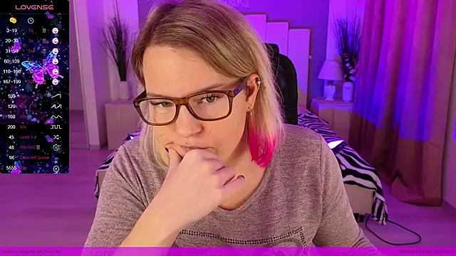 EVAshinyGIRL online show from 01/09/25, 08:03