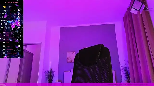 EVAshinyGIRL online show from 01/23/25, 03:43