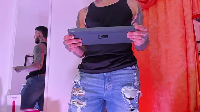 dilan scootk  online show from 03/06/26, 07:43