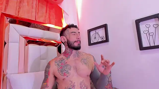 Snapshot of dilan_scootk_ chatting on 05/20/26, 07:42 dilan scootk online show from 05/20/26, 07:42