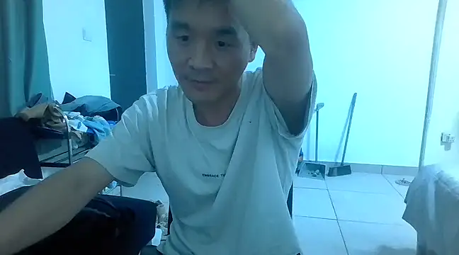 Snapshot of kisstoyousoon2024 chatting on 03/17/25, 06:42 kisstoyousoon2024 online show from 03/17/25, 06:42