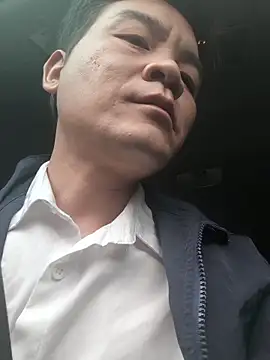 Snapshot of kisstoyousoon2024 chatting on 12/17/25, 05:46 kisstoyousoon2024 online show from 12/17/25, 05:46