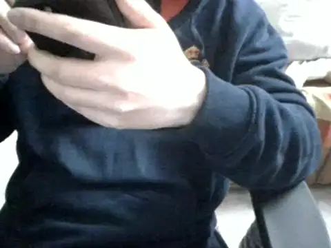 Snapshot of raka120294 chatting on 12/31/24, 12:25 raka120294 online show from 12/31/24, 12:25