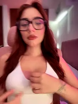 veronicaapink online show from 10/26/25, 08:48